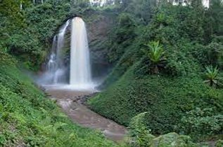 Kisiizi Waterfall